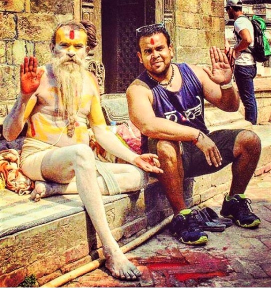 Alain Piñeiro. Viajes en Chancletas. Katmandú 1.jpg